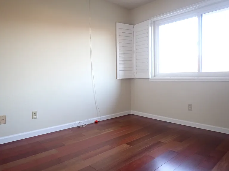 18209 Osborne Ct — Photo 21
