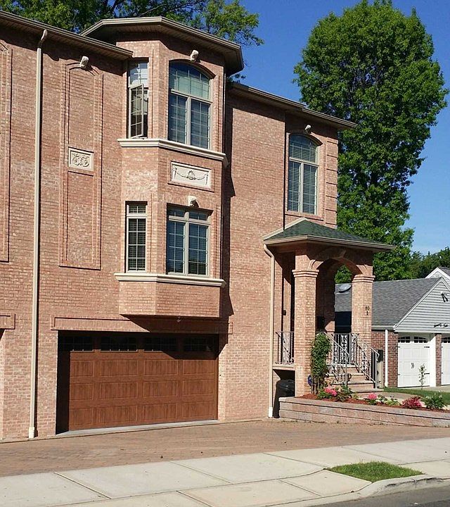 2nd image of 80B Oakdene Ave #B