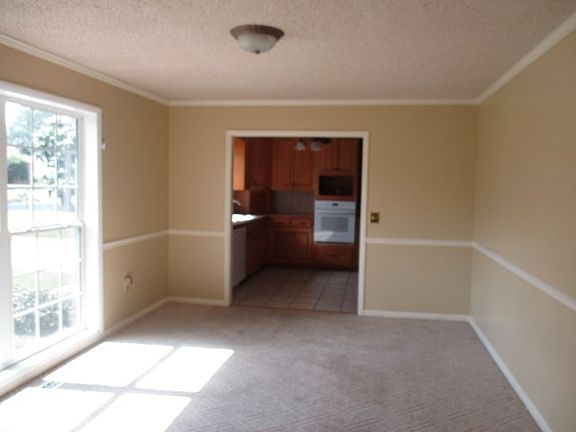 4th image of 505 Cedar Dr