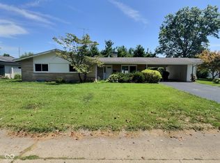 3651 Arlington Dr, Columbus, IN 47203