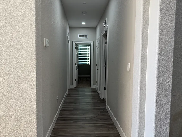 672 Chimes St — Photo 23