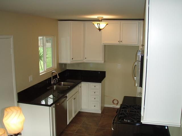 2nd image of 334 Grapevine Rd