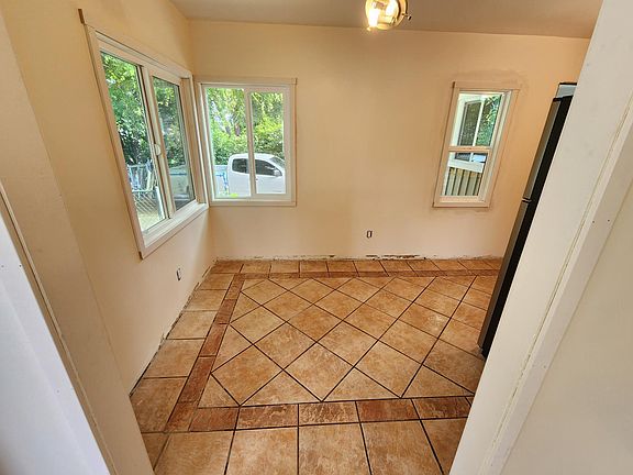 3rd image of 1767 N Oxford Ave #1767