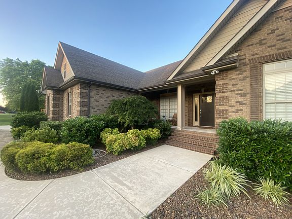 3rd image of 248 Bell Dr W