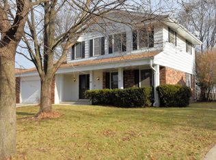 2890 N 117th St, Wauwatosa, WI 53222