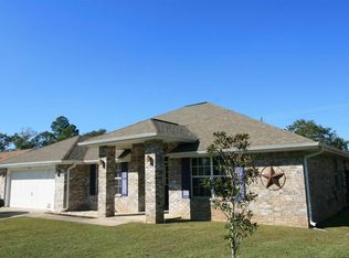 1518 Twin Pines Cir, Cantonment, FL 32533