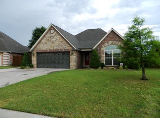 520 Cardinal Rd, Muskogee, OK 74403