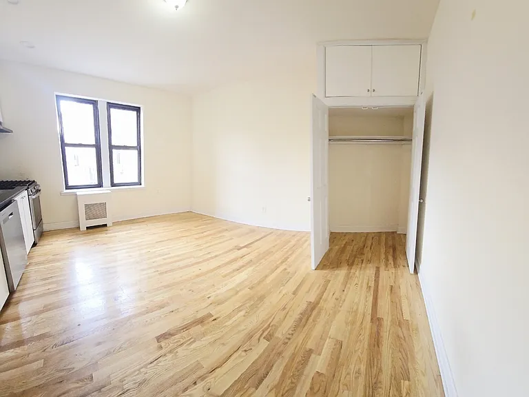 13209 Maple Ave #43D — Photo 2