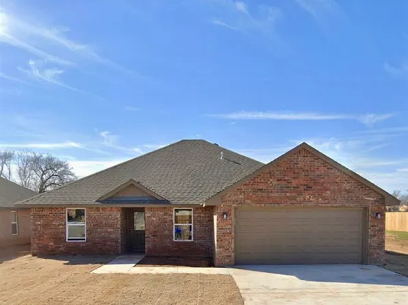 108 NW Elm Ave, Cache, OK 73527