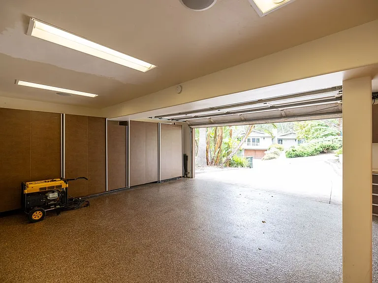 8 Shepherds Pl — Photo 50