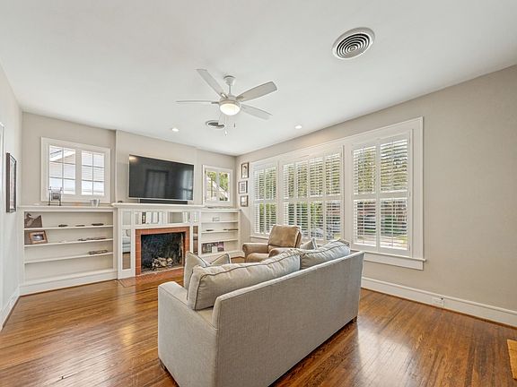 5th image of 1320 Virginia Pl