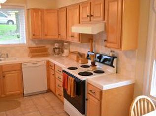 2020 W Valley View Dr, Ellettsville, IN 47429