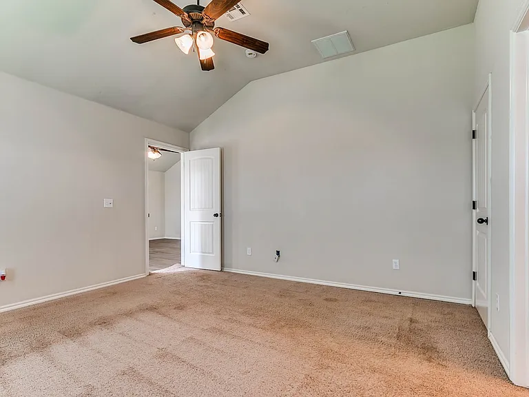 6829 NW 157th St — Photo 33
