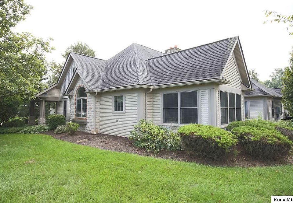 1st image of 443 Cottage Grv E