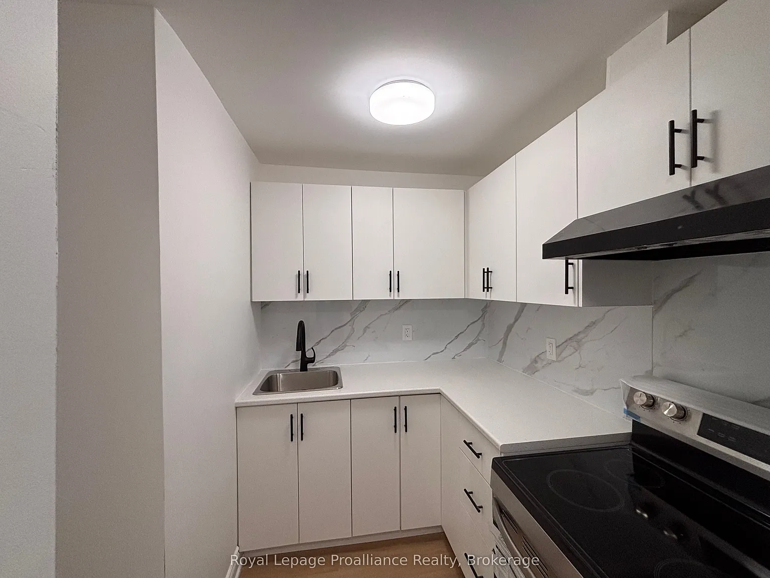 2 bed, $1,900 — Photo 4
