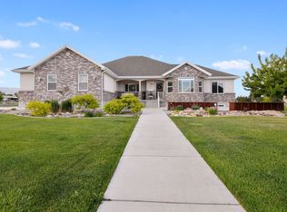 115 E 300 S, Huntington, UT 84528
