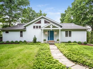 22 Splitrock Rd, Norwalk, CT 06854