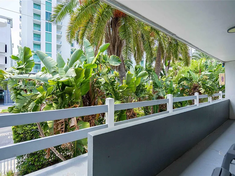7931 East Dr #204 — Photo 4