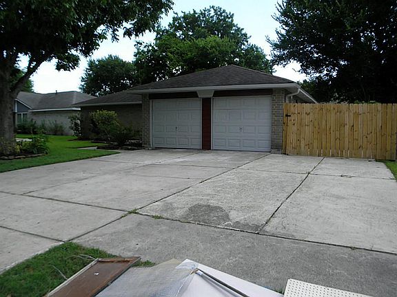 5th image of 3919 Rosemont Dr