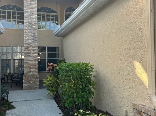 2203 Preservation Dr, Plant City, FL 33566