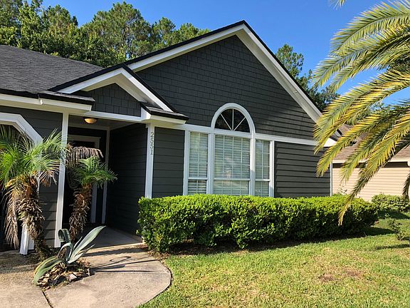 2nd image of 2551 Twin Springs Dr S