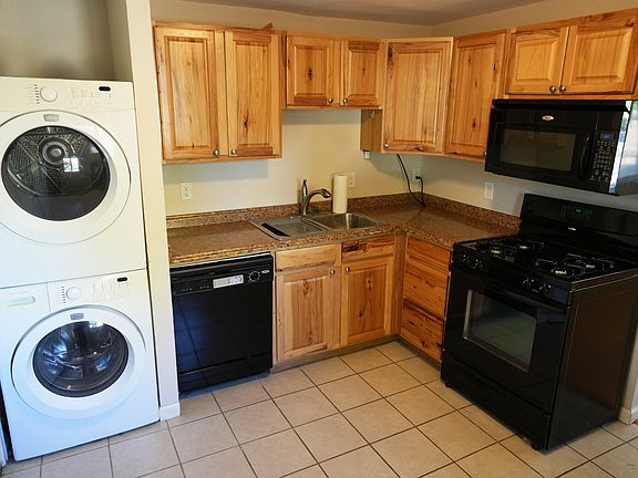 5th image of 3513 N Columbine St