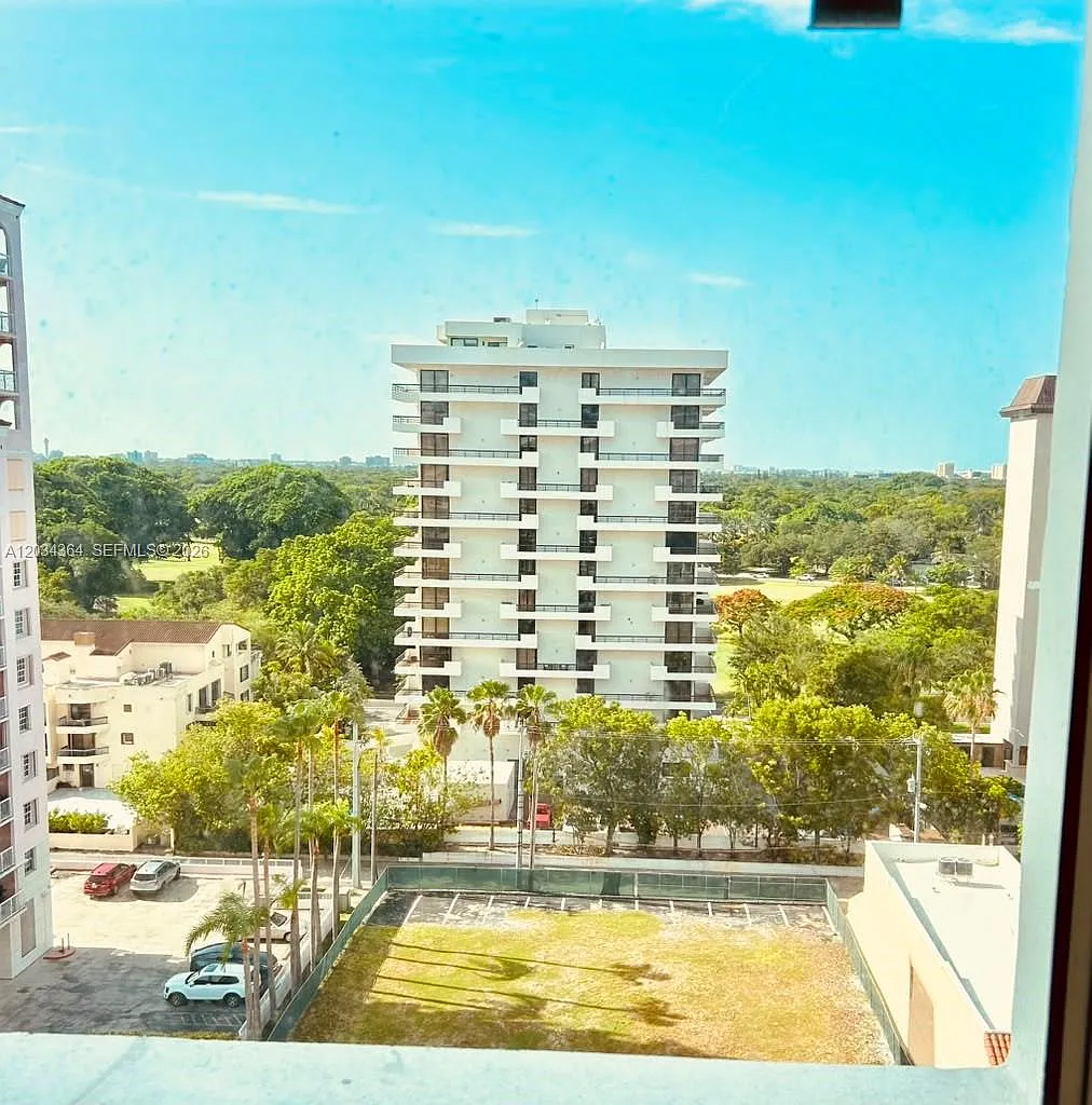 David William Hotel Condo — Photo 2