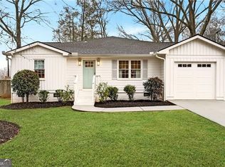 953 Sharon Cir SE, Smyrna, GA 30080