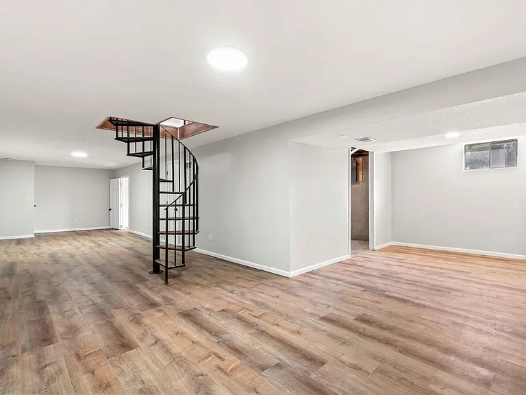 16309 S Queen Ridge Dr — Photo 21