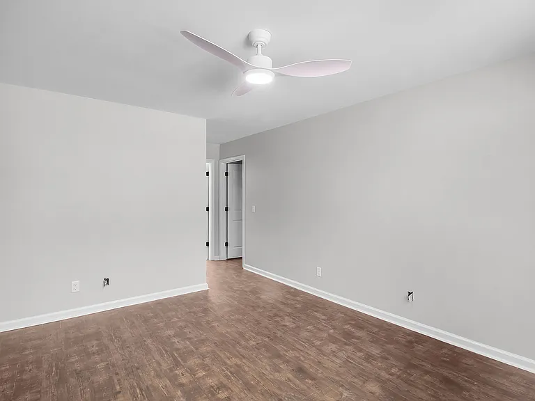 132 Pampas Dr — Photo 9