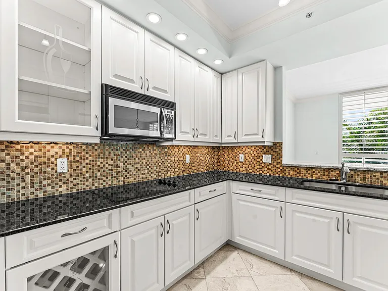 550 SE Mizner Blvd #B501 — Photo 12