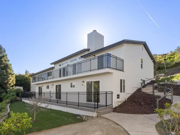 7875 Bellakaren Pl, La Jolla, CA 92037