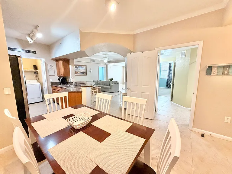 12960 Positano Cir #303 — Photo 4