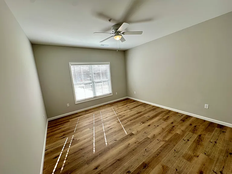 216 Kinniard Rd — Photo 3