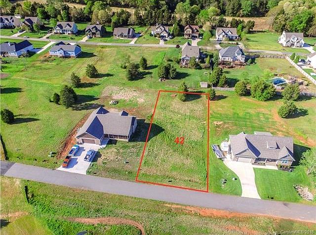 1st image of 114 Sheep Path Dr #42