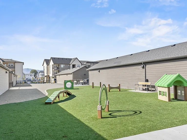 The Kelton Apartments — Photo 2