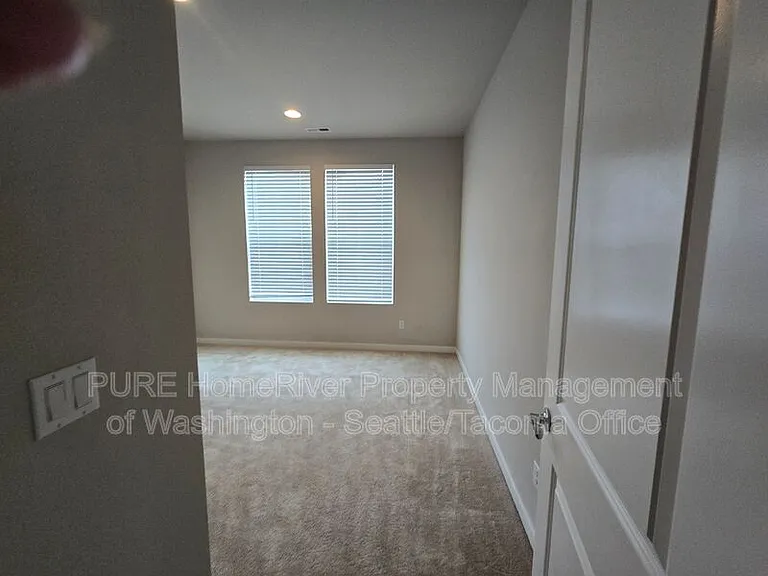 11618 SE 197th Pl — Photo 26