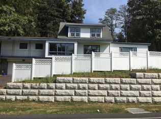 317 Noxon Rd, Poughkeepsie, NY 12603