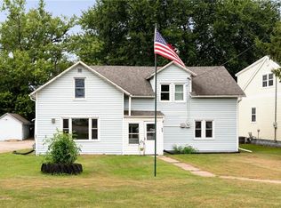 824 S Court St, Sparta, WI 54656
