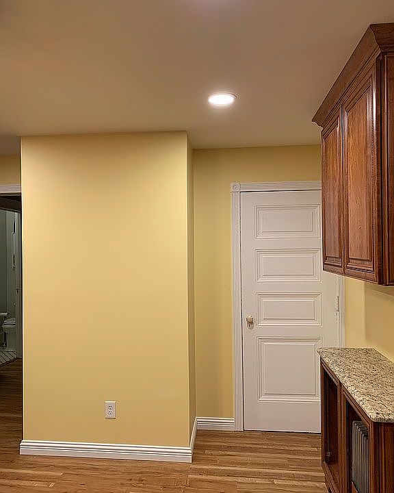 2nd image of 100 Luzerne Ave