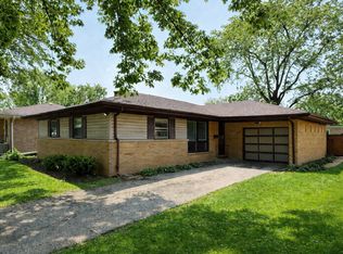 502 S Edward St, Mount Prospect, IL 60056