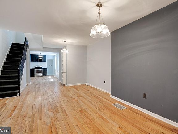2nd image of 1715 N Gratz St