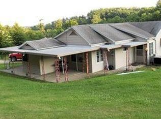 163 Woodland Rd, Daisytown, PA 15427