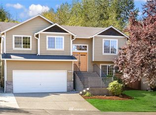 14930 Woodland Ave E, Puyallup, WA 98375