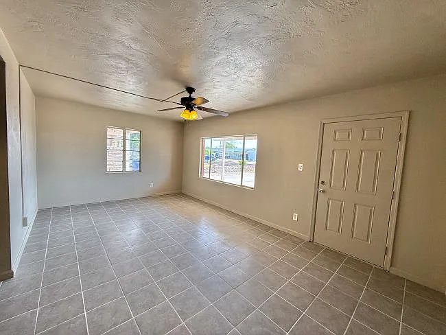 3 bed, 1729 sqft, $1,495 — Photo 4