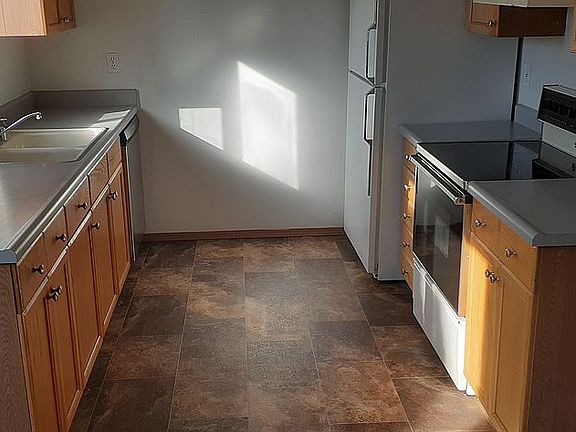 2nd image of 1308/1310 W Lakeside Dr