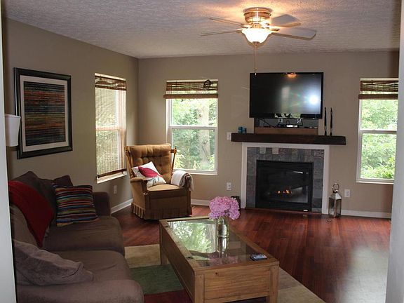 4th image of 7843 Edgewater Dr
