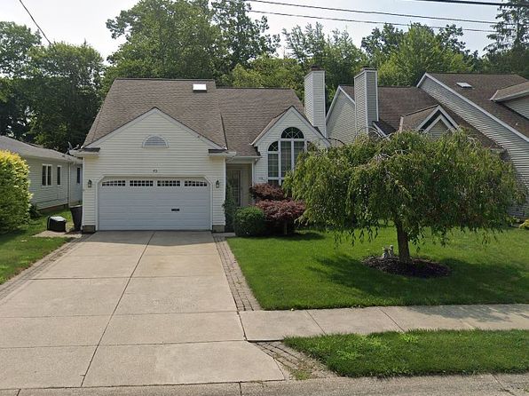 63 Eagle Cliff Dr