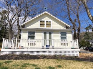 2 White St, Duxbury, MA 02332