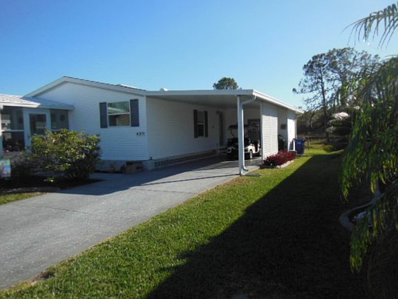 2nd image of 4750 Crestwicke Dr